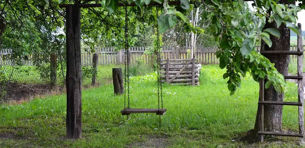 How To Hang a Swing Between Two Trees
