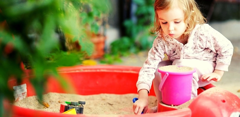 What Type of Play Sand Should I Use for Sandpit?