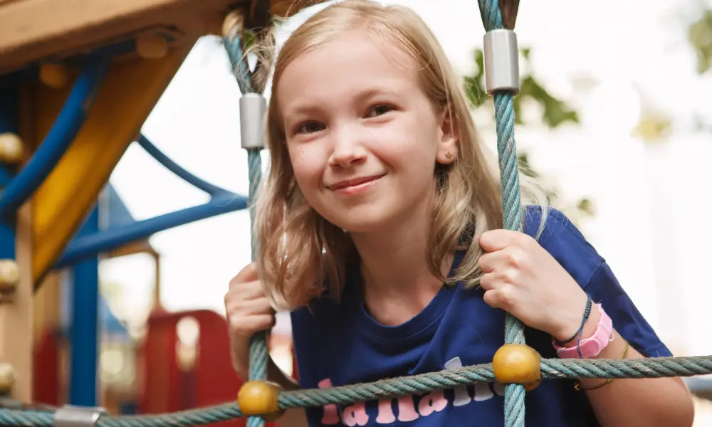 Advantages of Hanging a Kids Climbing Cargo Net Outside