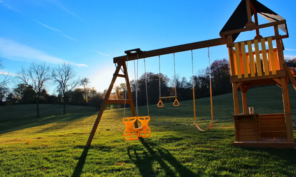 Preparing Your Swing Set for Transit