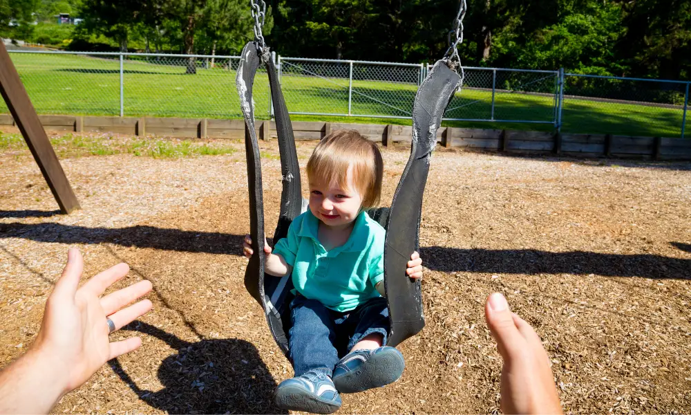 Safety Precautions and Measures of Swing Sets