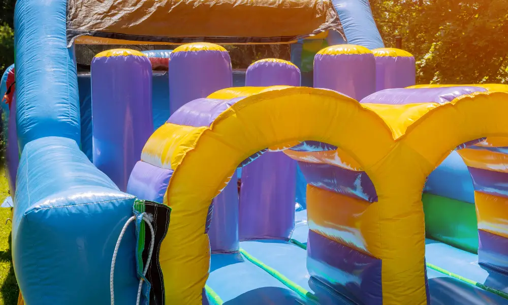 What Are The Various Aspects to Watch Out For When Tipping For a Bounce House
